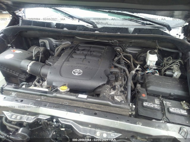 Photo 9 VIN: 5TFUY5F11GX525268 - TOYOTA TUNDRA 4WD TRUCK 