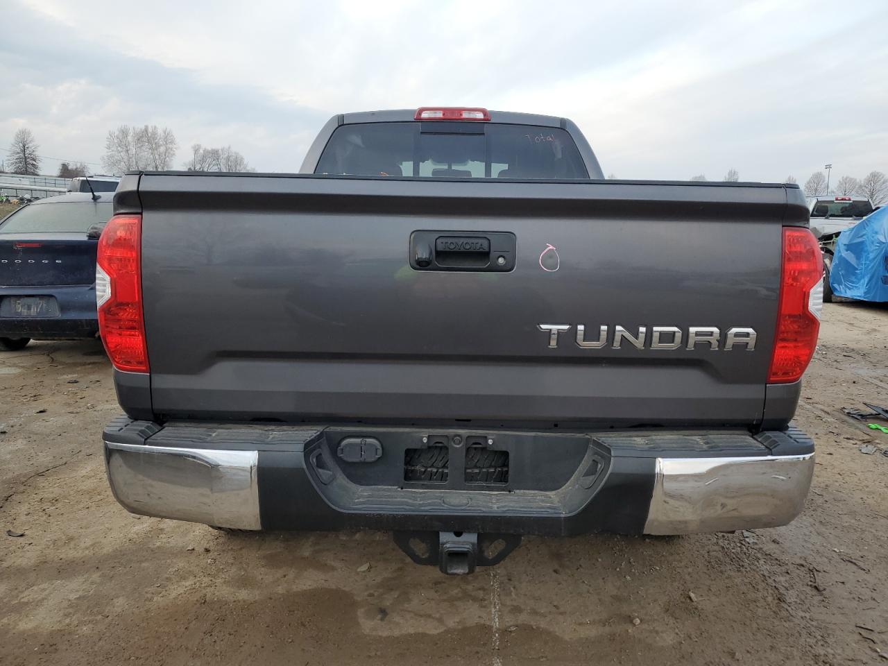 Photo 5 VIN: 5TFUY5F11GX547030 - TOYOTA TUNDRA 