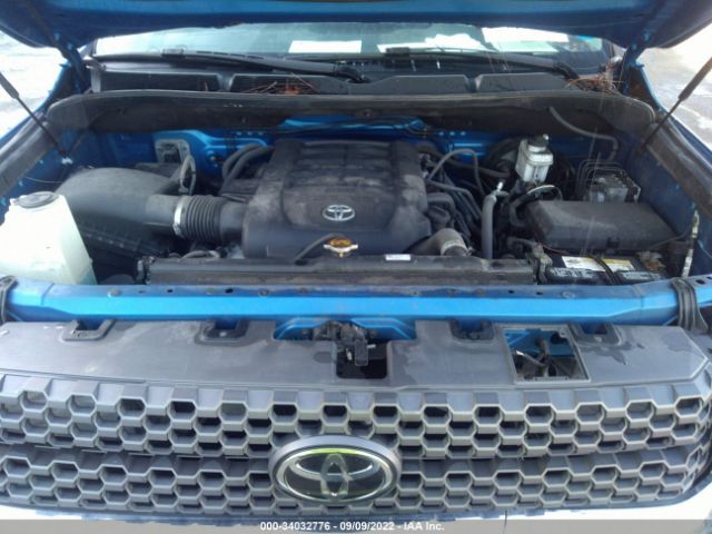 Photo 9 VIN: 5TFUY5F11JX682225 - TOYOTA TUNDRA 4WD 