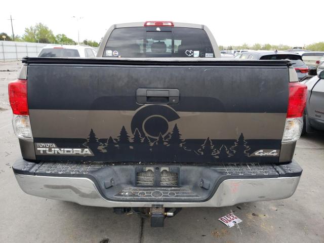 Photo 5 VIN: 5TFUY5F12AX098044 - TOYOTA TUNDRA 