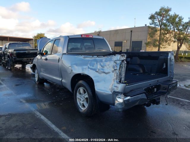 Photo 2 VIN: 5TFUY5F12AX115702 - TOYOTA TUNDRA 