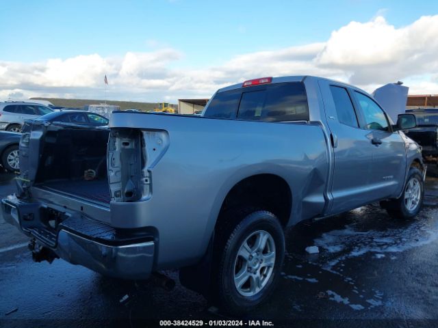 Photo 3 VIN: 5TFUY5F12AX115702 - TOYOTA TUNDRA 