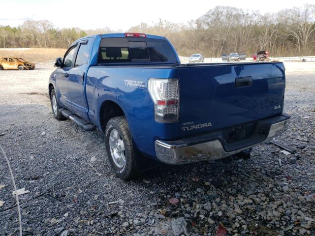 Photo 2 VIN: 5TFUY5F12AX146657 - TOYOTA TUNDRA 4WD TRUCK 