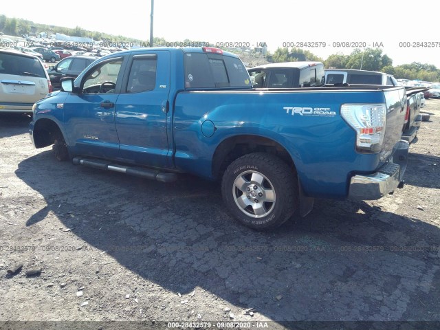 Photo 2 VIN: 5TFUY5F12AX146657 - TOYOTA TUNDRA 4WD TRUCK 