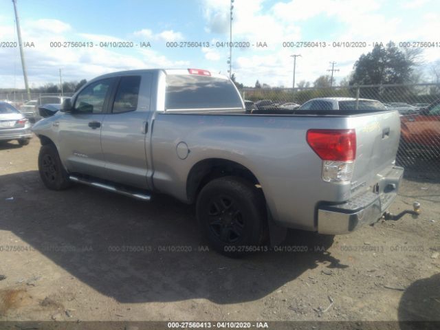 Photo 2 VIN: 5TFUY5F12AX153849 - TOYOTA TUNDRA 4WD TRUCK 