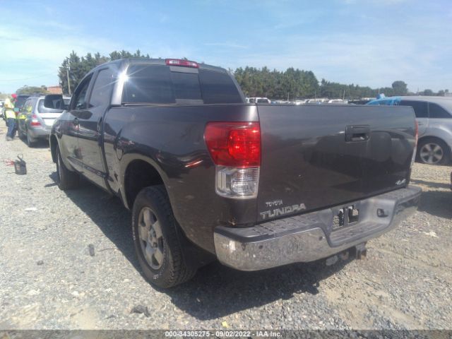 Photo 2 VIN: 5TFUY5F12CX234725 - TOYOTA TUNDRA 4WD TRUCK 