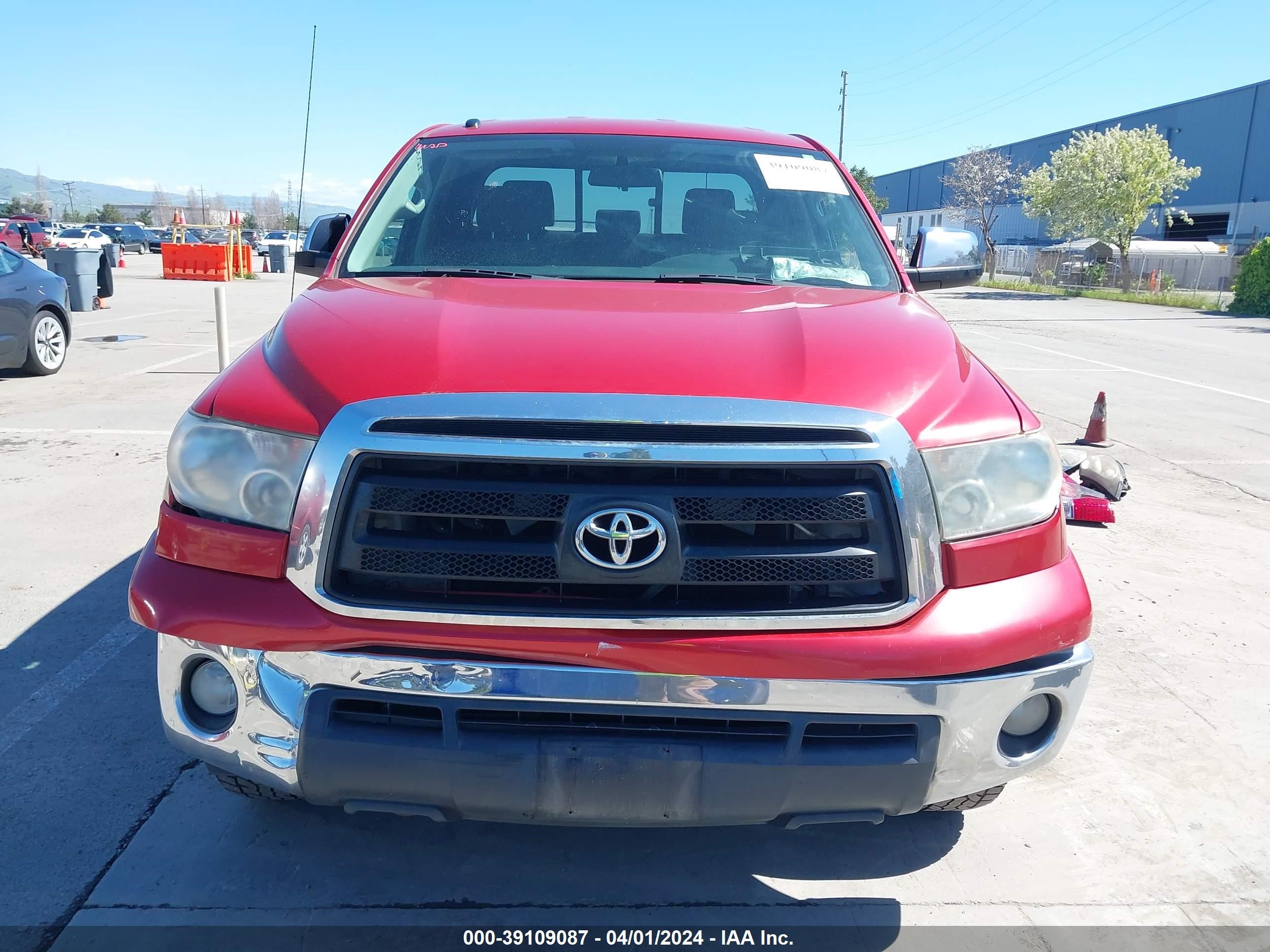 Photo 12 VIN: 5TFUY5F12DX274353 - TOYOTA TUNDRA 