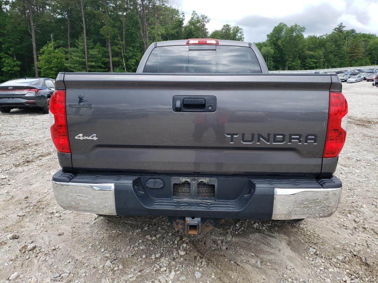 Photo 5 VIN: 5TFUY5F12FX468576 - TOYOTA TUNDRA 