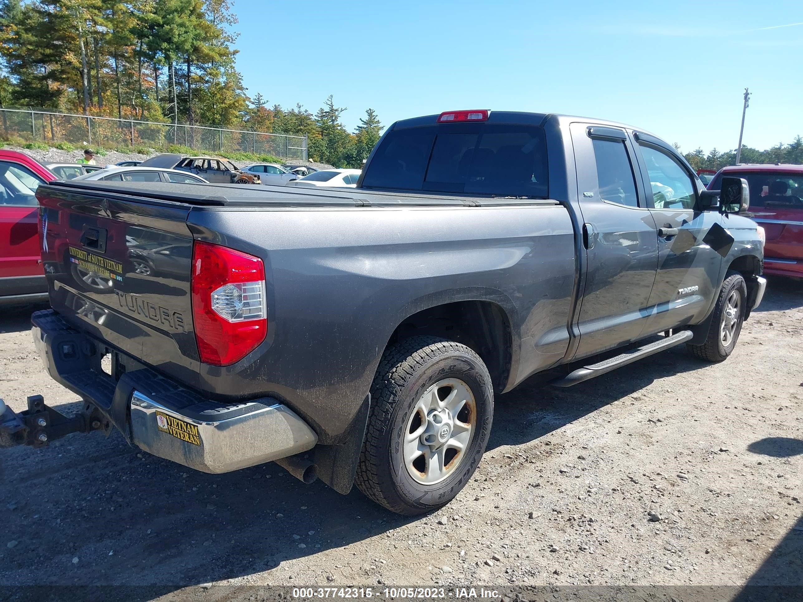 Photo 3 VIN: 5TFUY5F12GX507796 - TOYOTA TUNDRA 