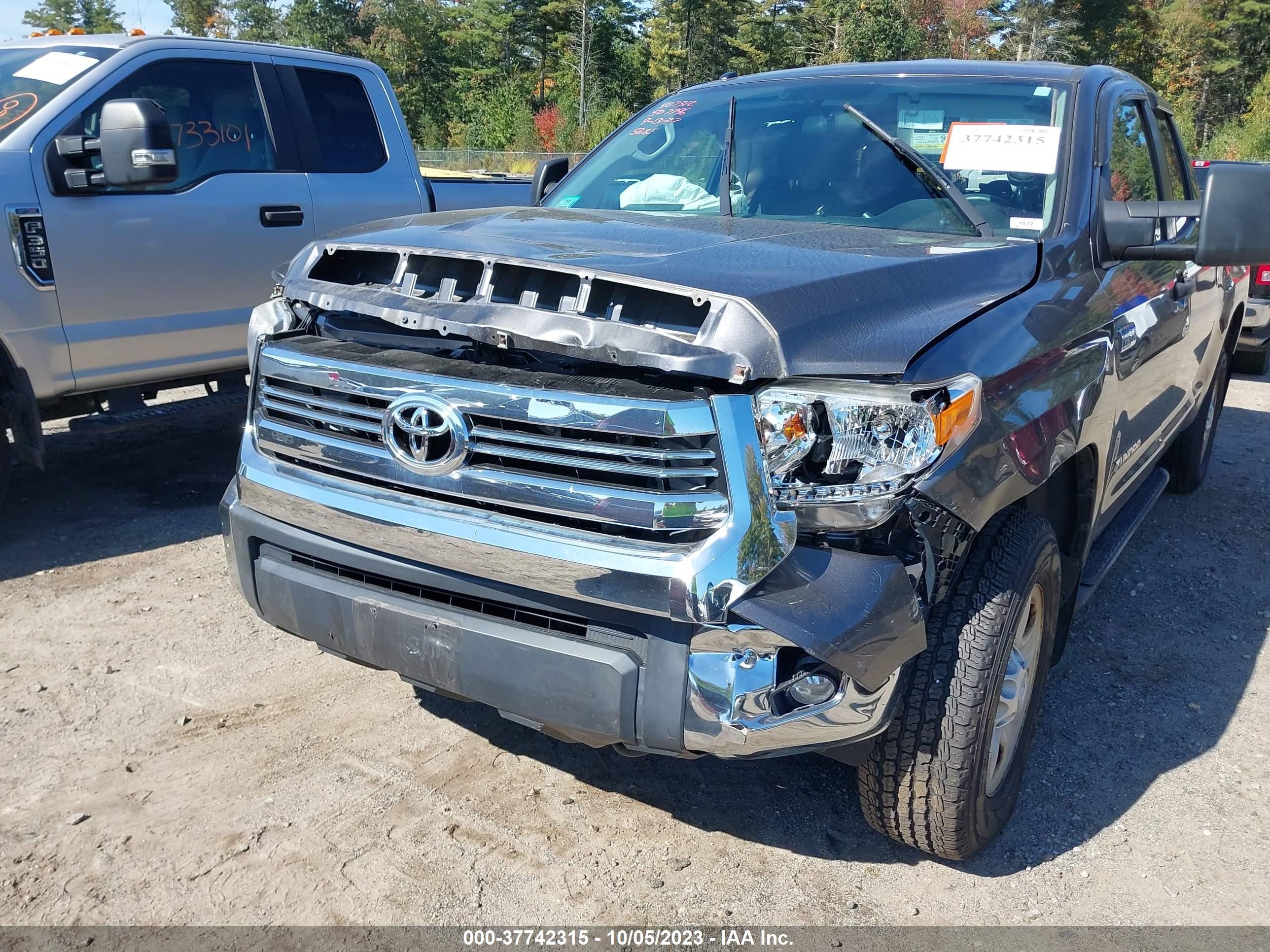 Photo 5 VIN: 5TFUY5F12GX507796 - TOYOTA TUNDRA 