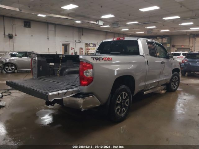 Photo 3 VIN: 5TFUY5F12GX542273 - TOYOTA TUNDRA 