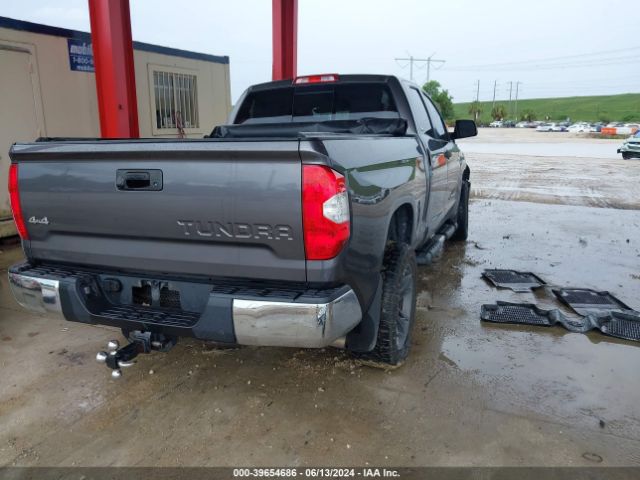 Photo 3 VIN: 5TFUY5F12GX575368 - TOYOTA TUNDRA 