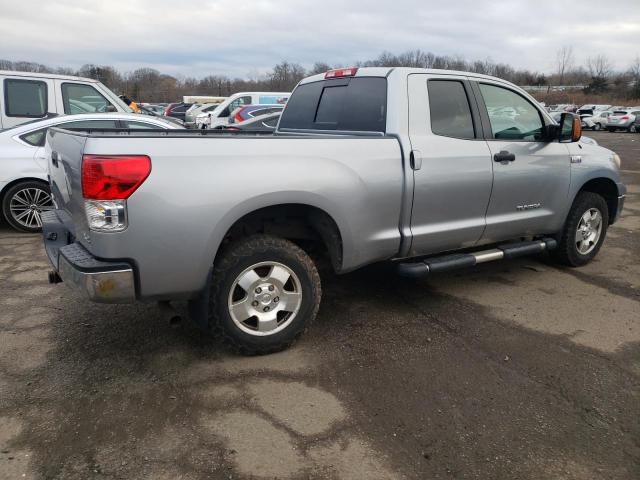 Photo 2 VIN: 5TFUY5F13AX096576 - TOYOTA TUNDRA DOU 