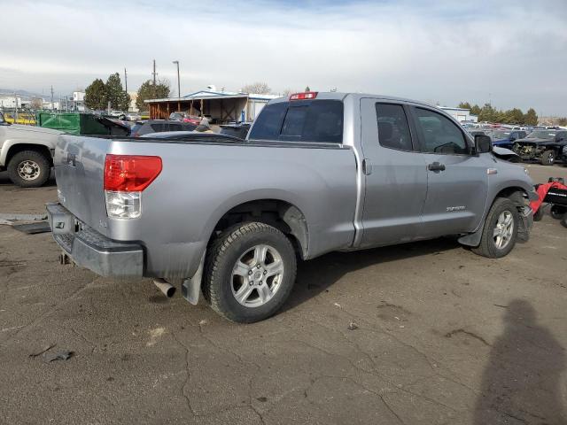 Photo 2 VIN: 5TFUY5F13AX118379 - TOYOTA TUNDRA DOU 