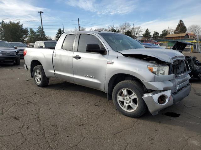 Photo 3 VIN: 5TFUY5F13AX118379 - TOYOTA TUNDRA DOU 