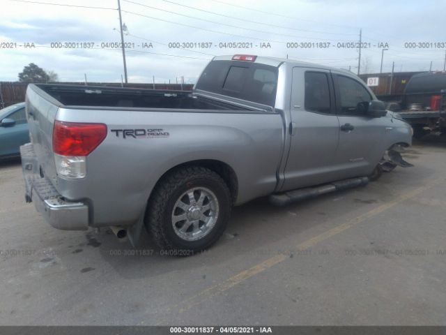 Photo 3 VIN: 5TFUY5F13BX169382 - TOYOTA TUNDRA 4WD TRUCK 