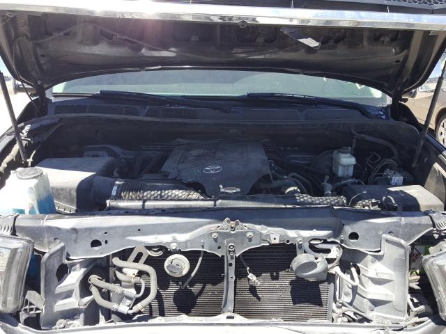 Photo 6 VIN: 5TFUY5F13BX179507 - TOYOTA TUNDRA DOU 