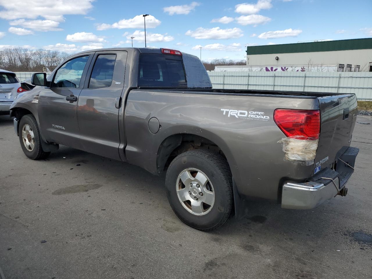 Photo 1 VIN: 5TFUY5F13BX196176 - TOYOTA TUNDRA 