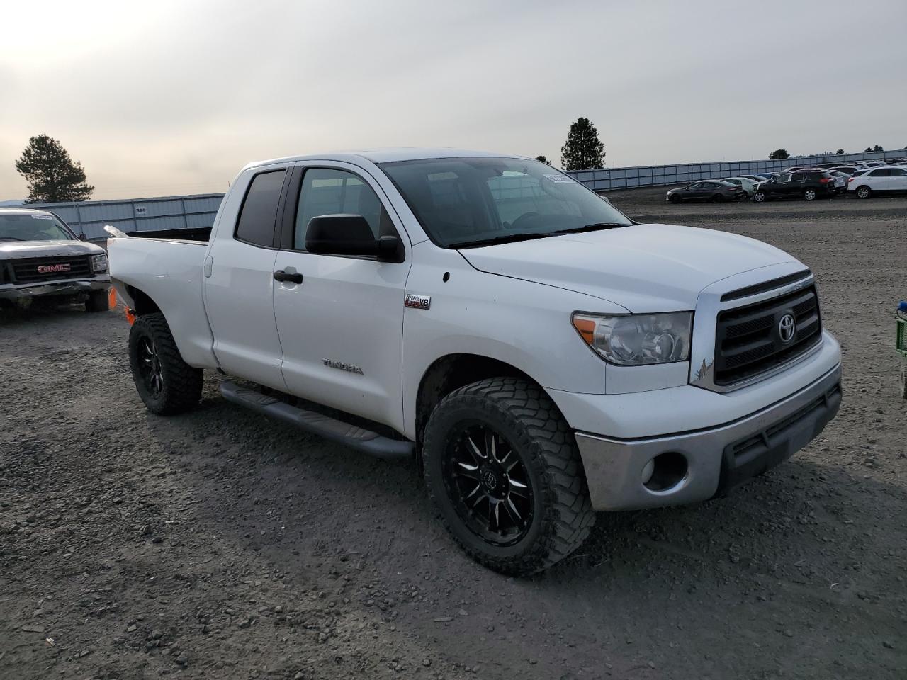 Photo 3 VIN: 5TFUY5F13BX205992 - TOYOTA TUNDRA 