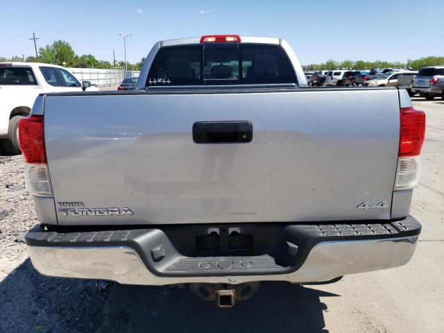 Photo 5 VIN: 5TFUY5F13CX217710 - TOYOTA TUNDRA DOU 