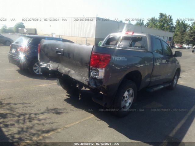 Photo 5 VIN: 5TFUY5F13CX220039 - TOYOTA TUNDRA 4WD TRUCK 