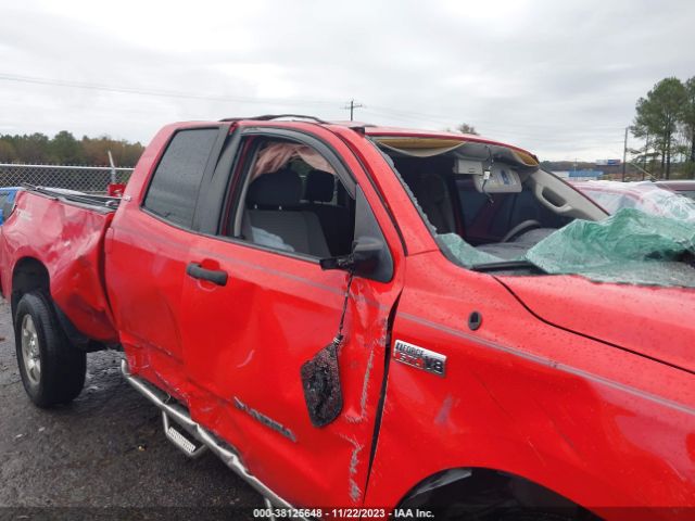 Photo 5 VIN: 5TFUY5F13CX267510 - TOYOTA TUNDRA 