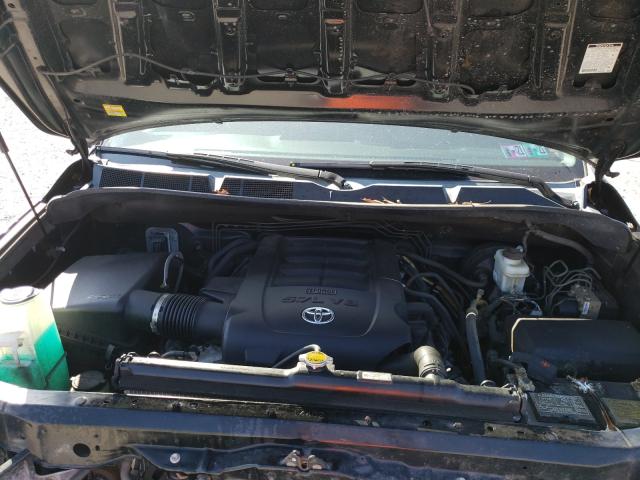 Photo 6 VIN: 5TFUY5F13DX276726 - TOYOTA TUNDRA DOU 