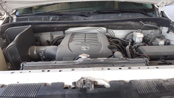 Photo 33 VIN: 5TFUY5F13EX338739 - TOYOTA TUNDRA 