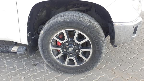 Photo 35 VIN: 5TFUY5F13EX338739 - TOYOTA TUNDRA 