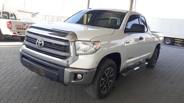 Photo 6 VIN: 5TFUY5F13EX338739 - TOYOTA TUNDRA 