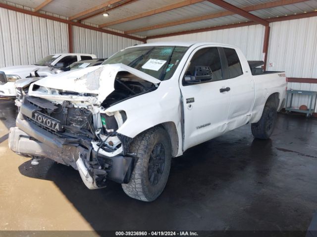 Photo 1 VIN: 5TFUY5F13GX556313 - TOYOTA TUNDRA 