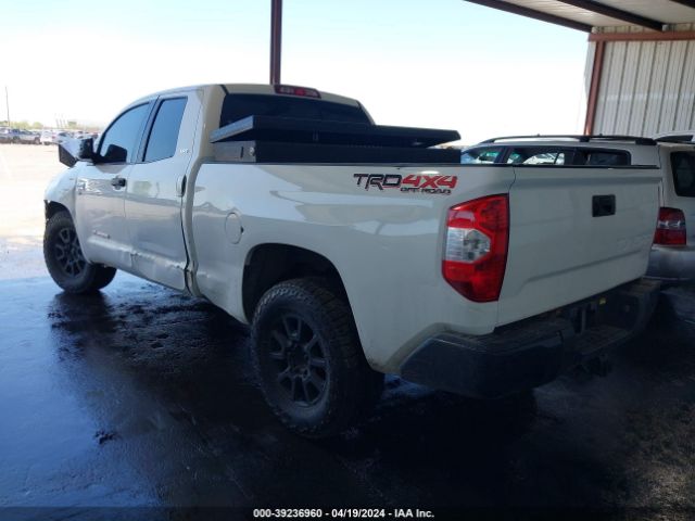 Photo 2 VIN: 5TFUY5F13GX556313 - TOYOTA TUNDRA 