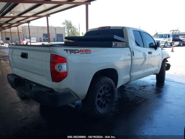 Photo 3 VIN: 5TFUY5F13GX556313 - TOYOTA TUNDRA 