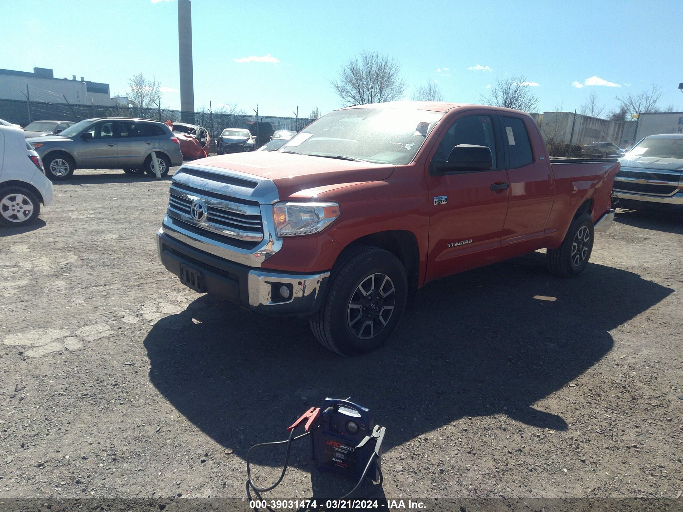 Photo 1 VIN: 5TFUY5F13GX571099 - TOYOTA TUNDRA 