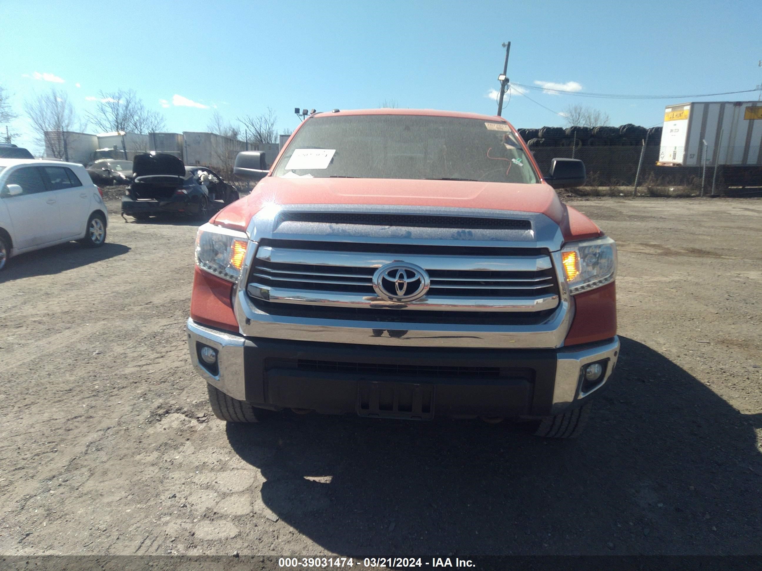 Photo 11 VIN: 5TFUY5F13GX571099 - TOYOTA TUNDRA 