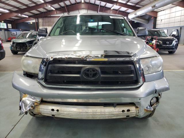 Photo 4 VIN: 5TFUY5F14AX138690 - TOYOTA TUNDRA DOU 