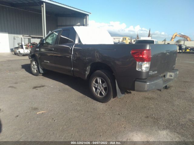 Photo 2 VIN: 5TFUY5F14BX177510 - TOYOTA TUNDRA 4WD TRUCK 