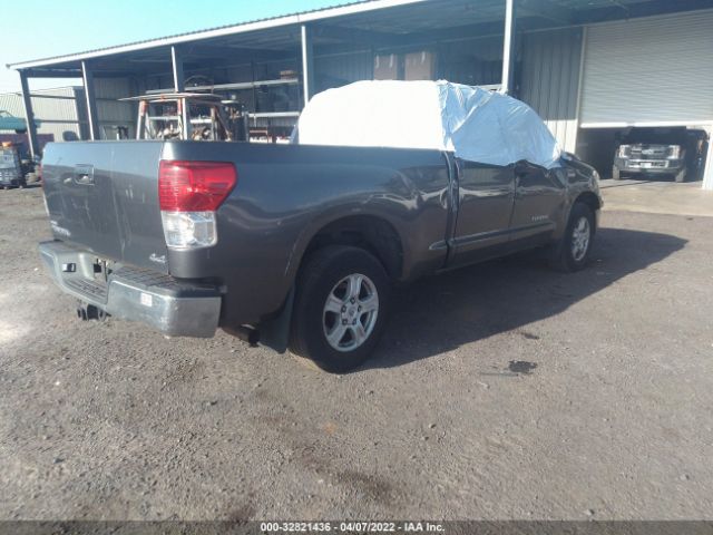 Photo 3 VIN: 5TFUY5F14BX177510 - TOYOTA TUNDRA 4WD TRUCK 