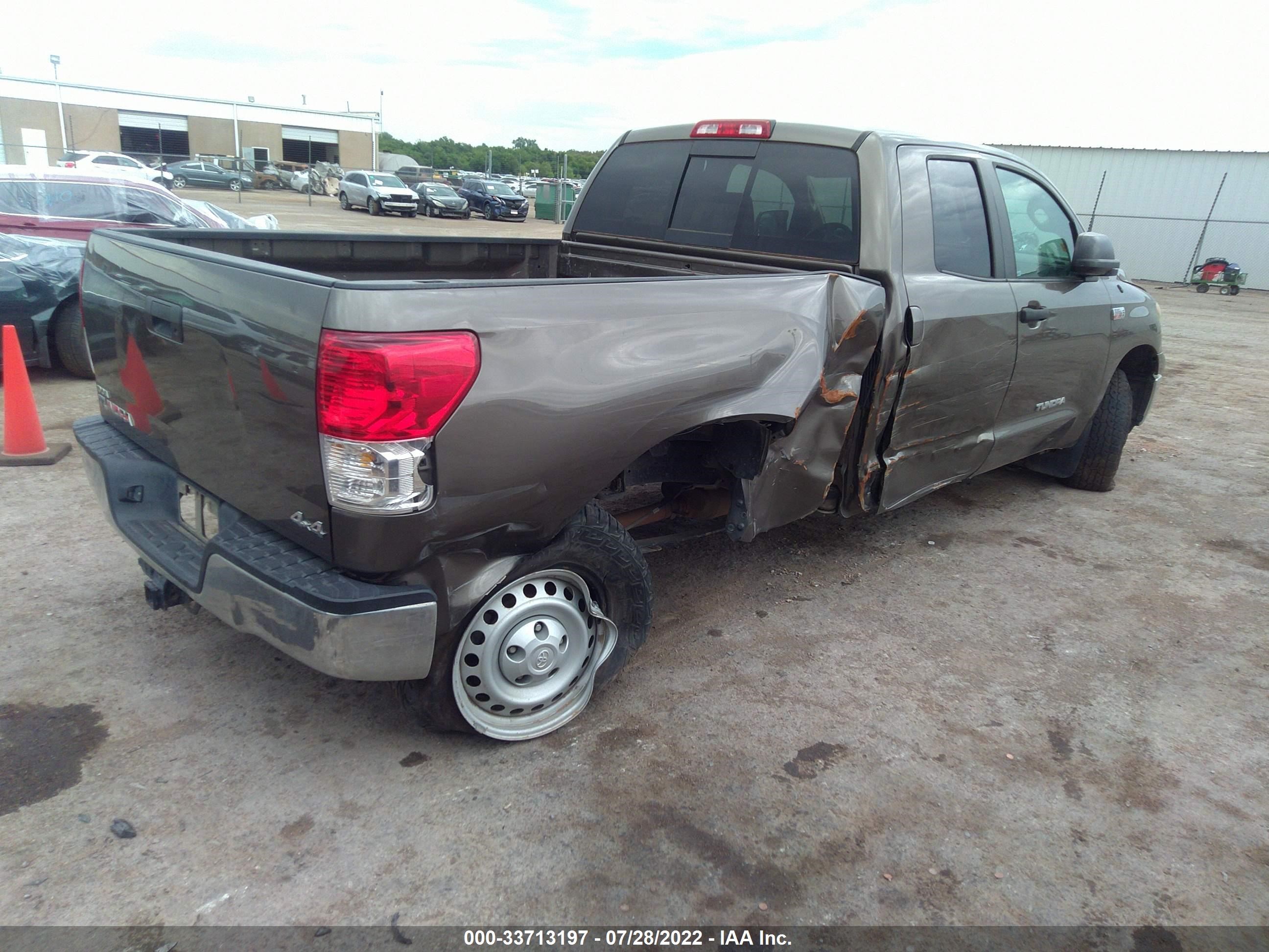 Photo 3 VIN: 5TFUY5F14BX181458 - TOYOTA TUNDRA 