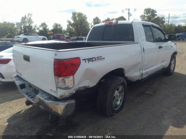 Photo 3 VIN: 5TFUY5F14BX207444 - TOYOTA TUNDRA 4WD TRUCK 