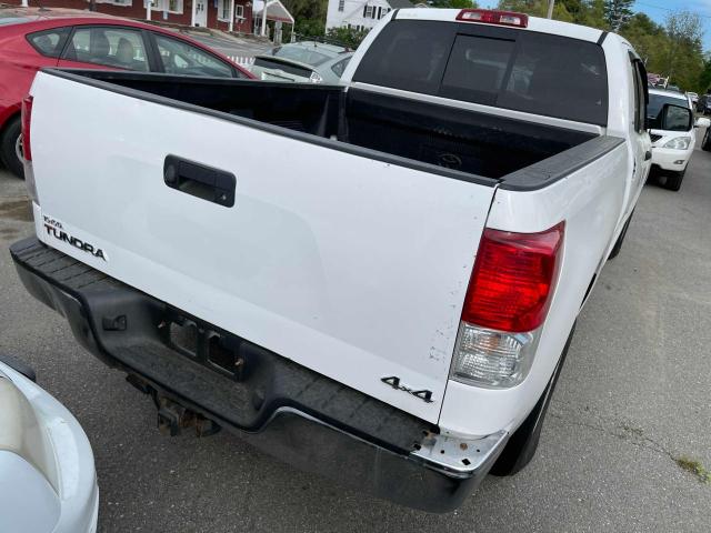 Photo 3 VIN: 5TFUY5F14CX225749 - TOYOTA TUNDRA DOU 