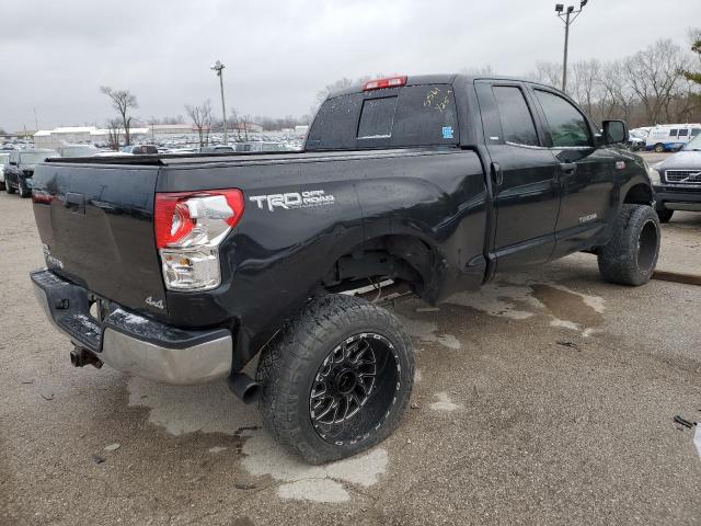 Photo 2 VIN: 5TFUY5F14CX255561 - TOYOTA TUNDRA DOU 