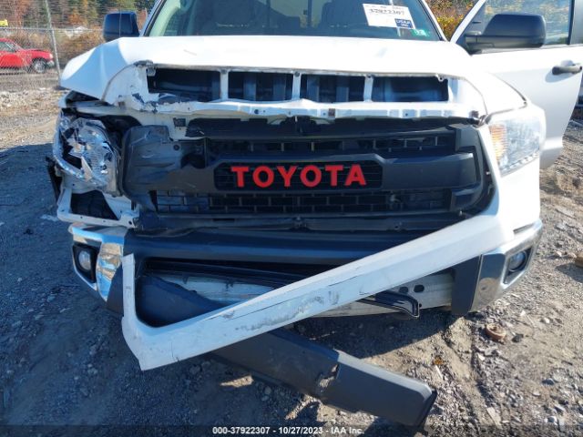 Photo 5 VIN: 5TFUY5F14FX457353 - TOYOTA TUNDRA 