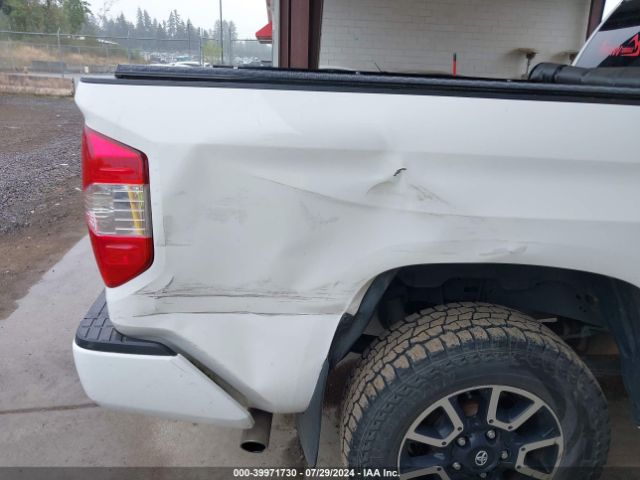 Photo 5 VIN: 5TFUY5F14GX539892 - TOYOTA TUNDRA 