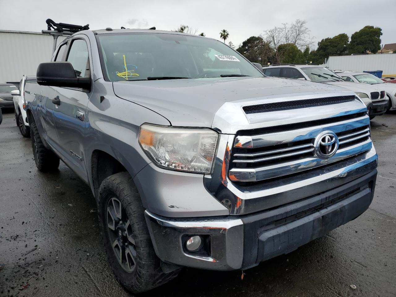 Photo 3 VIN: 5TFUY5F14GX558605 - TOYOTA TUNDRA 