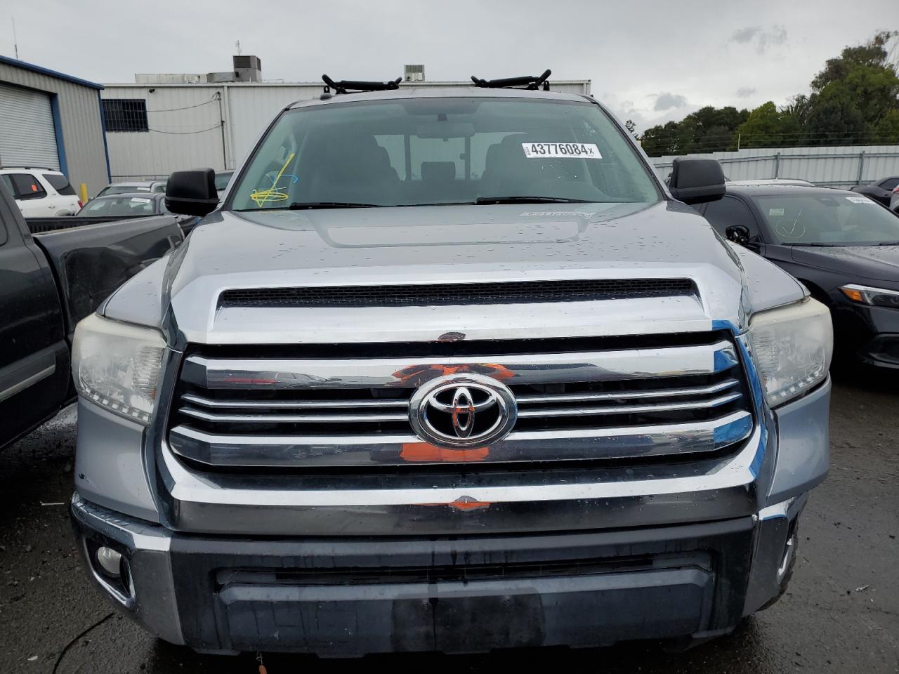 Photo 4 VIN: 5TFUY5F14GX558605 - TOYOTA TUNDRA 