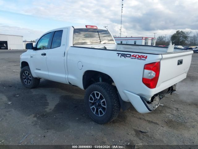 Photo 2 VIN: 5TFUY5F14GX563027 - TOYOTA TUNDRA 