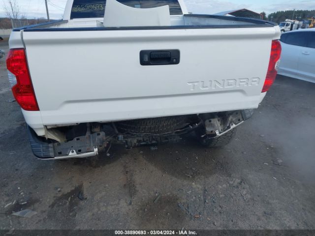 Photo 5 VIN: 5TFUY5F14GX563027 - TOYOTA TUNDRA 