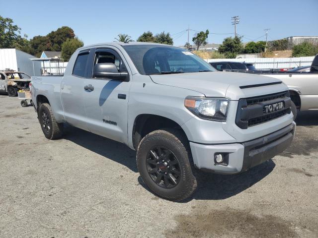 Photo 3 VIN: 5TFUY5F14HX593226 - TOYOTA TUNDRA DOU 