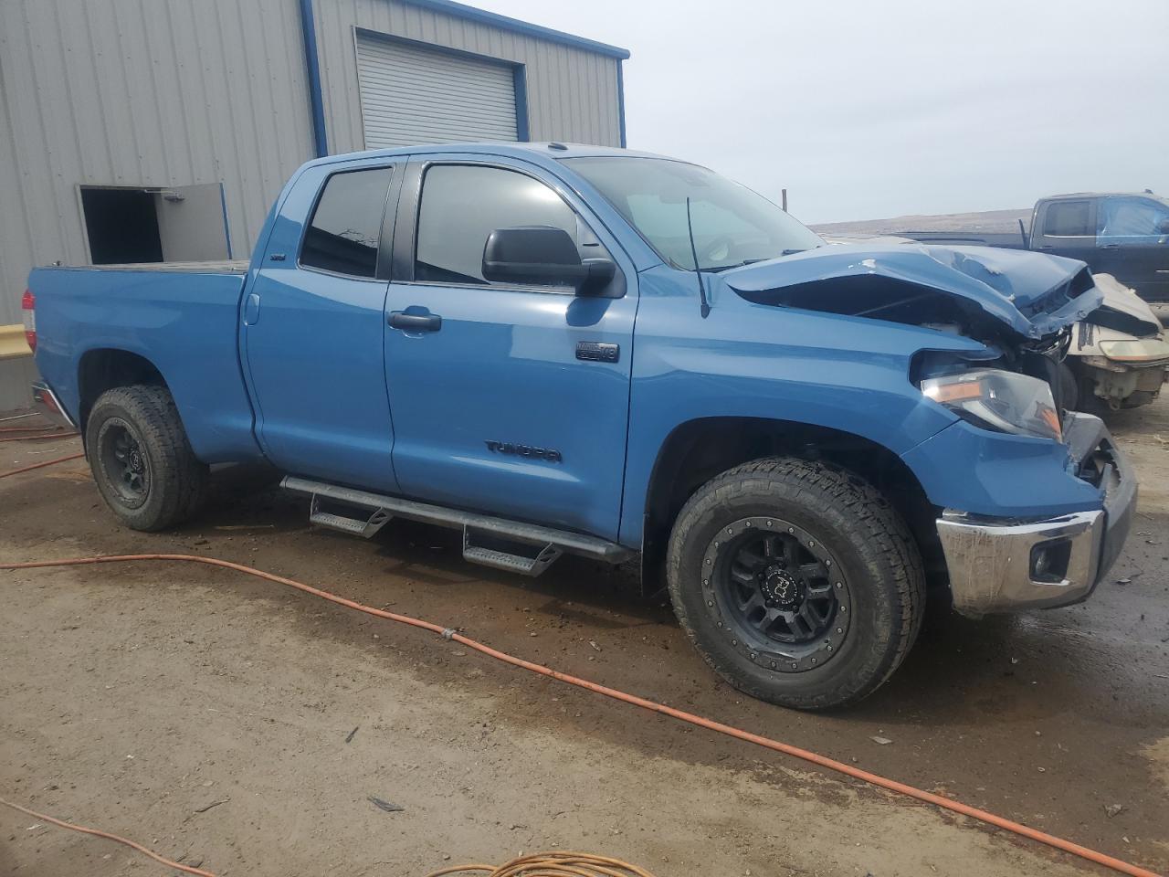 Photo 3 VIN: 5TFUY5F14KX826156 - TOYOTA TUNDRA 